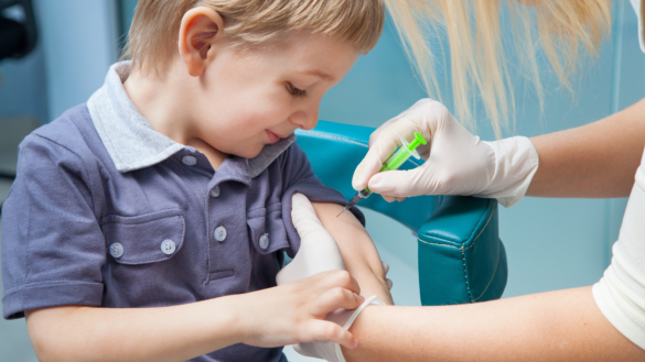 Trygg miljö minskar barns känsla för nålstick